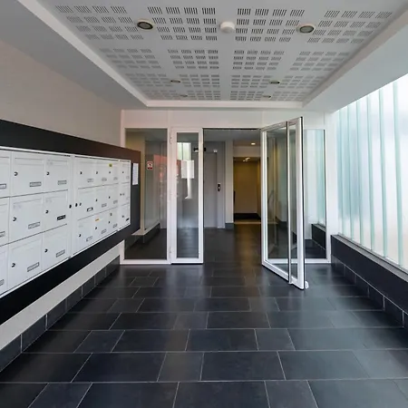 Apartament Calme Et Verdure: Vue Montagne - Terrasse - Wifi *