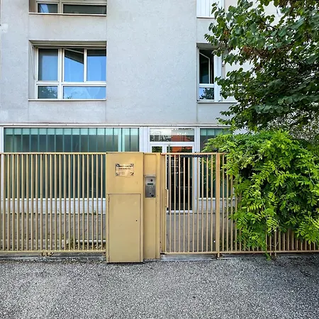 Calme Et Verdure: Vue Montagne - Terrasse - Wifi Apartament *