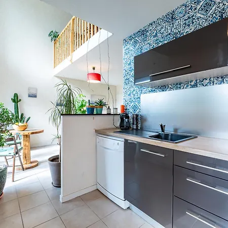 Appartement Calme Et Verdure: Vue Montagne - Terrasse - Wifi *